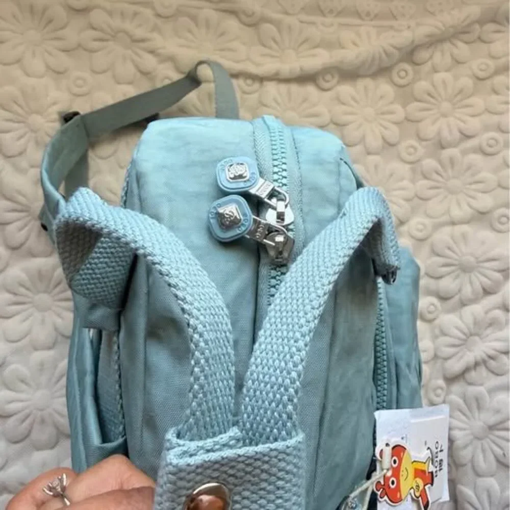 Unbranded lightweight practical